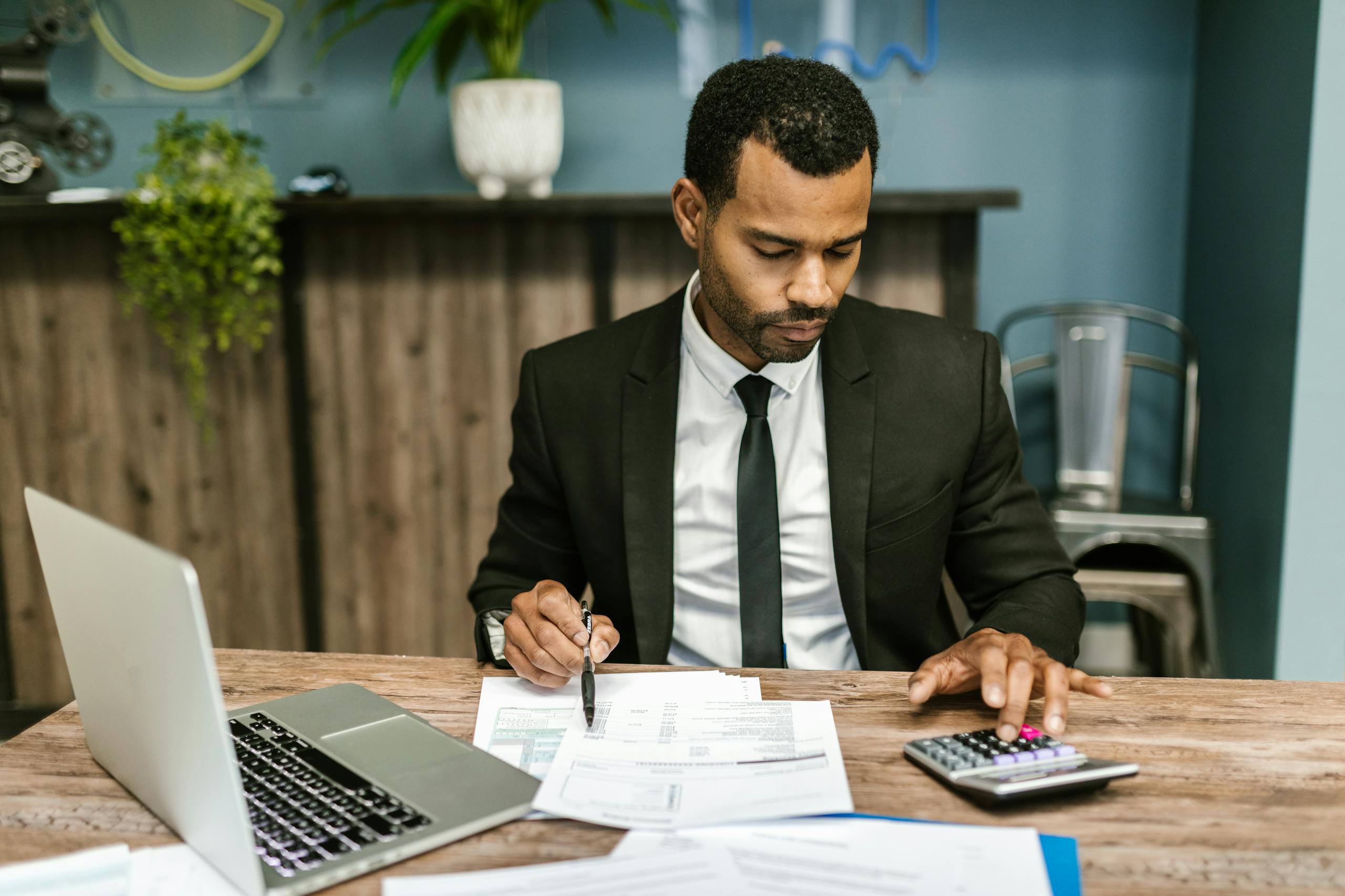Monthly accounting reports for your business
