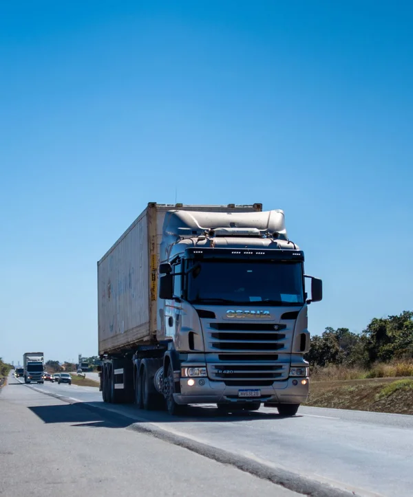 Supply Chain & Logistics Consultants